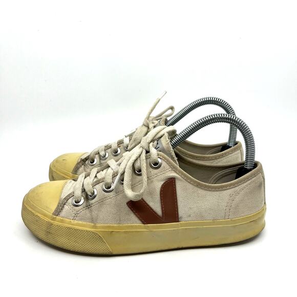 VEJA Wata Lace Up Canvas Sneakers Women's 6 US - Picture 1 of 9